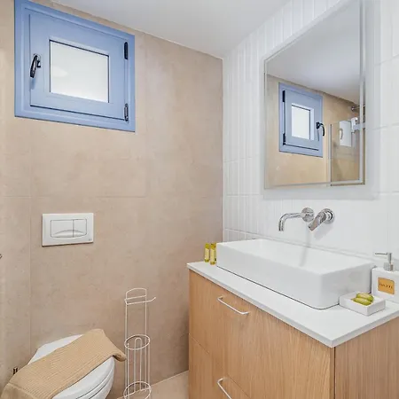 Greek House Complex A4 * نيدري